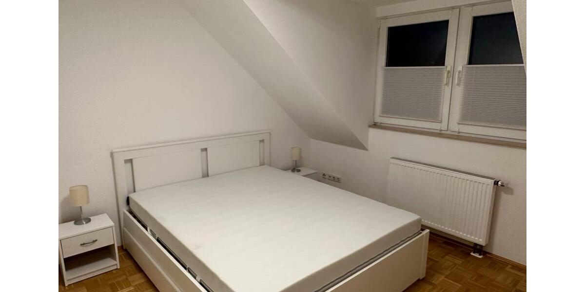 Dachgeschoßwohnung Leverkusen Schlebusch - 2 Zimmer, 34 m&sup2;, 850&euro; | Angebot:26090589
