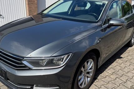 VW Passat 271.000 km 8.700 &euro; Neuss 41462