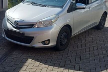 Toyota Yaris 47.500 km 6.600 &euro; Neuss 41462