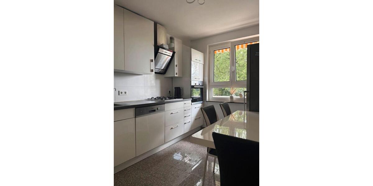 Etagenwohnung Krefeld Dießem - 3 Zimmer, 83 m&sup2;, 200.000&euro; | Angebot:26993466