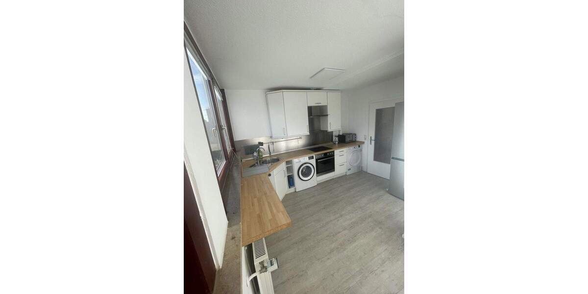 Möblierte Wohnung mit Galerie in einer Top-Lage, Pauschalmiete 4 zimmer