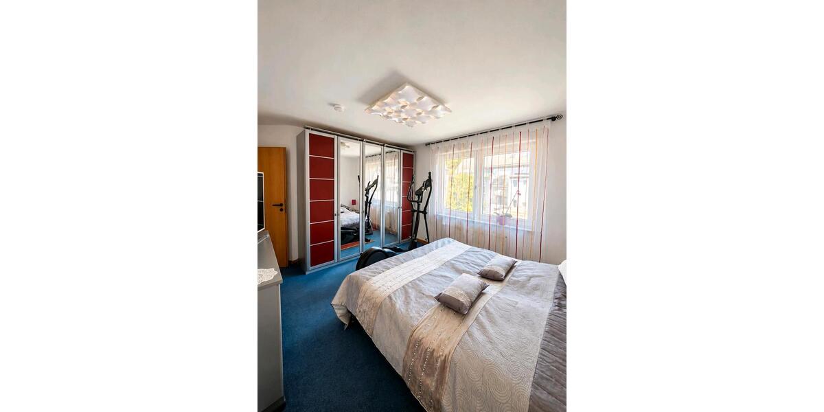 Etagenwohnung Solingen Mitte - 3 Zimmer, 83 m&sup2;, 243.000&euro; | Angebot:27067666
