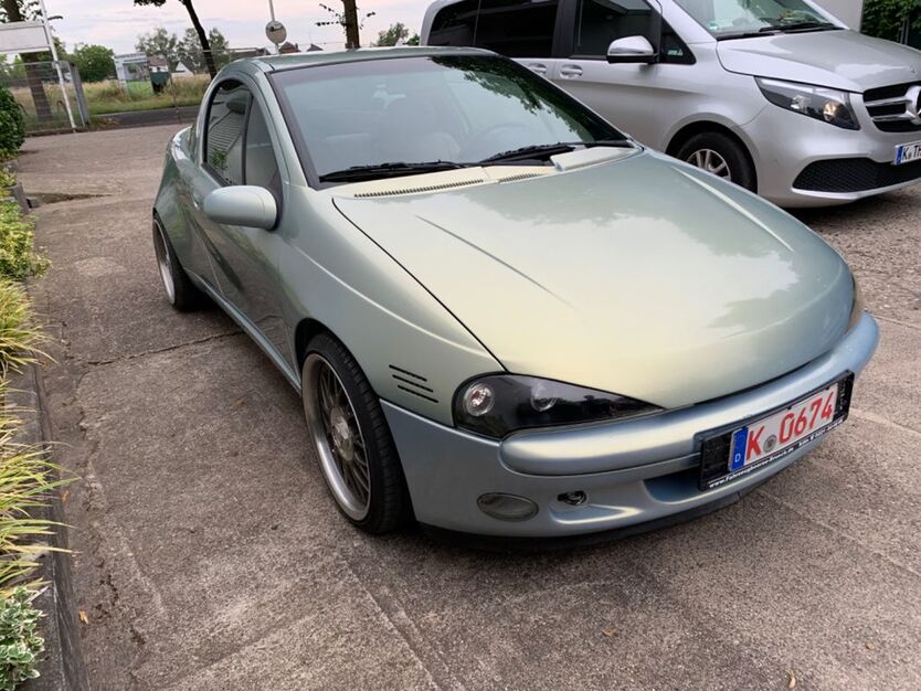 Opel Tigra 98.000 km 6.995 € Köln 51107