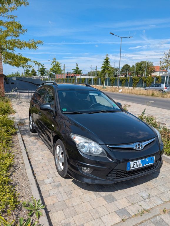 i30