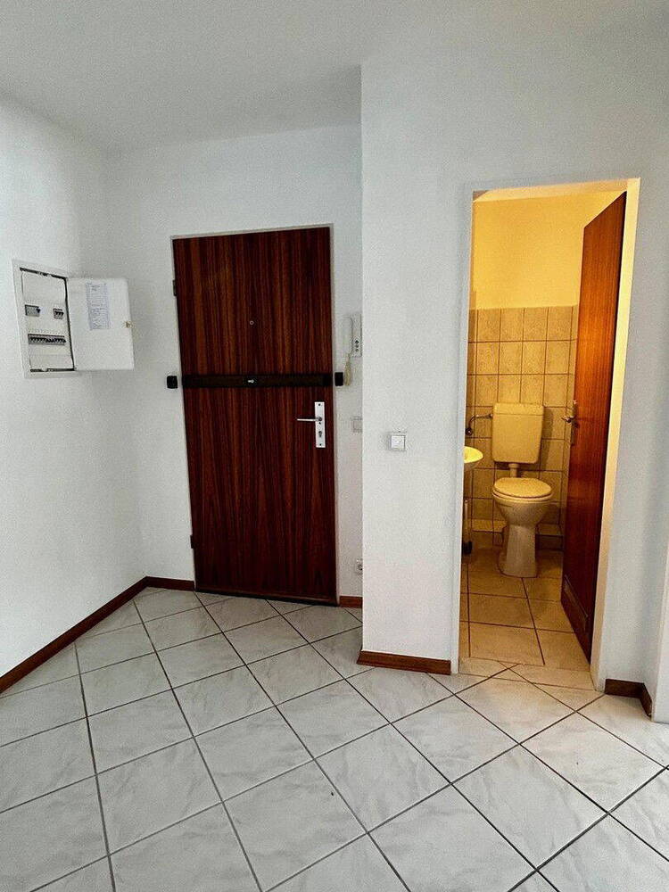 Renovierte 3-Zimmer Wohnung mit großem Balkon und Garage Zentrum Ratingen-Hösel