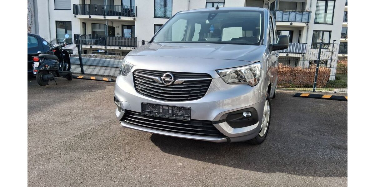 Opel Combo Life 189.000 km 8.900 &euro; solingen 42697