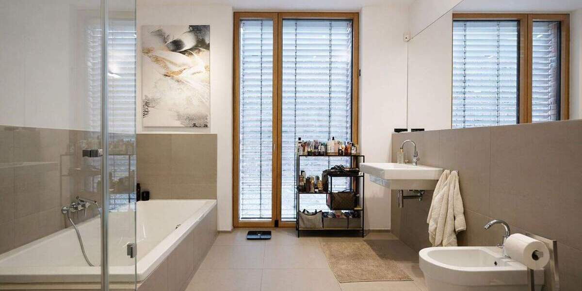 Etagenwohnung Krefeld / Bockum Bockum - 5 Zimmer, 229 m&sup2;, 2.950&euro; | Angebot:25246774