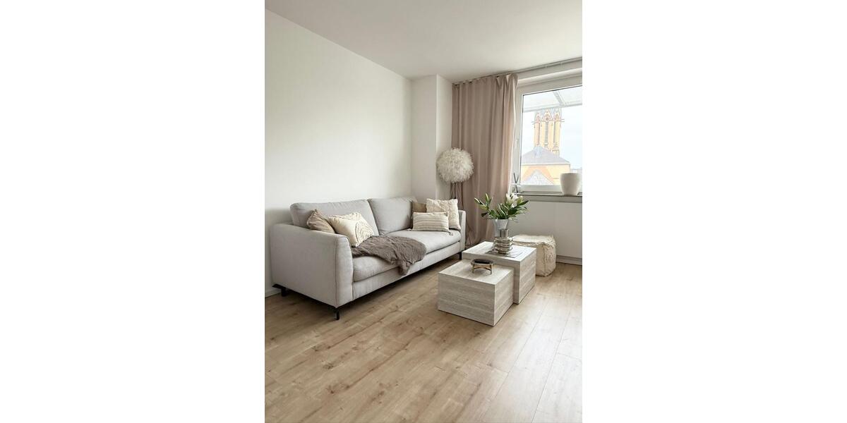 Dachgeschoßwohnung Düsseldorf Stadtbezirk 3 - 2 Zimmer, 43 m&sup2;, 700&euro; | Angebot:25267800