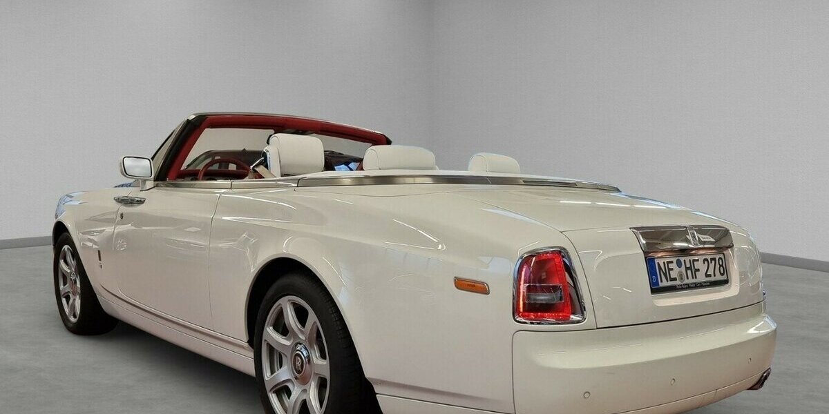Rolls Royce Phantom Drophead Bespoke Spezial 21.800 km 195.000 &euro; HAAN 42781