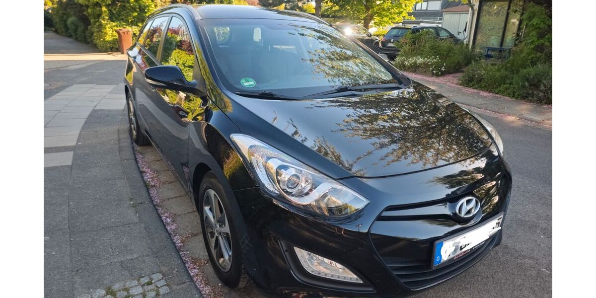 Hyundai i30 129.500 km 7.777 &euro; Pulheim 50259