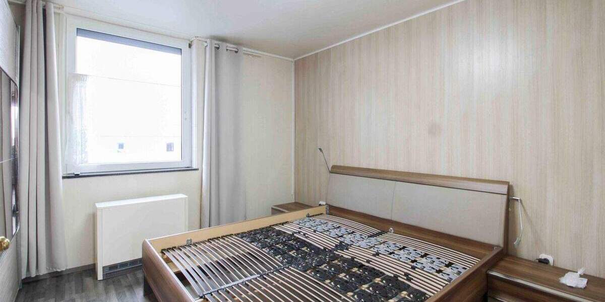 Sofort bezugsfrei: 2-Zi.-Etagenwohnung in Vorstadtlage 2 zimmer