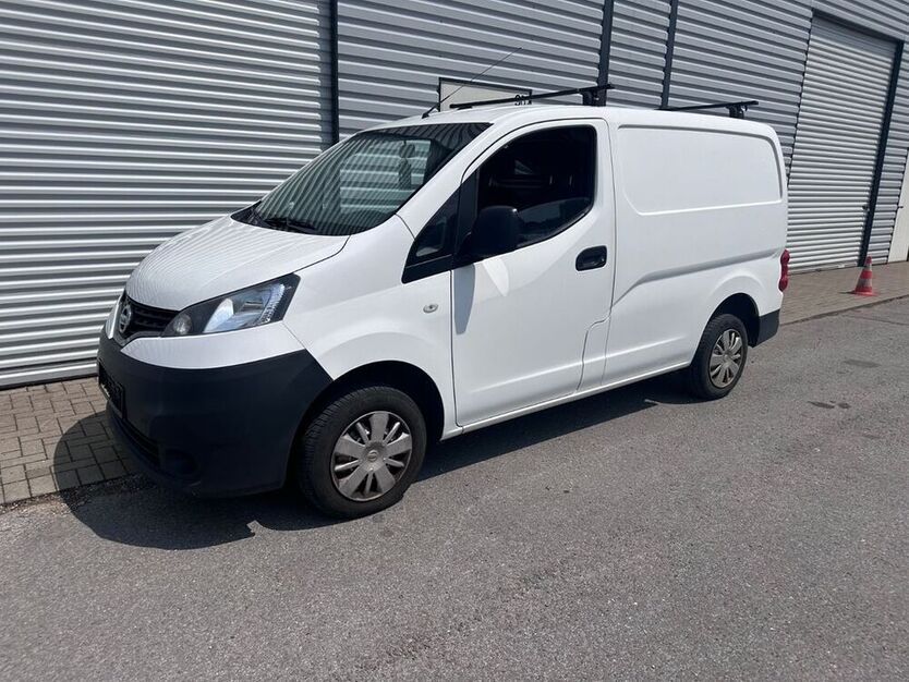 NV200