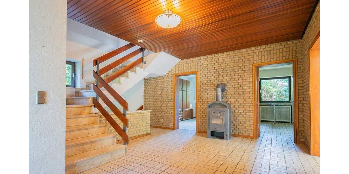 Einfamilienhaus Krefeld Inrath/Kliedbruch - 7 Zimmer, 166 m&sup2;, 549.000&euro; | Angebot:25800732