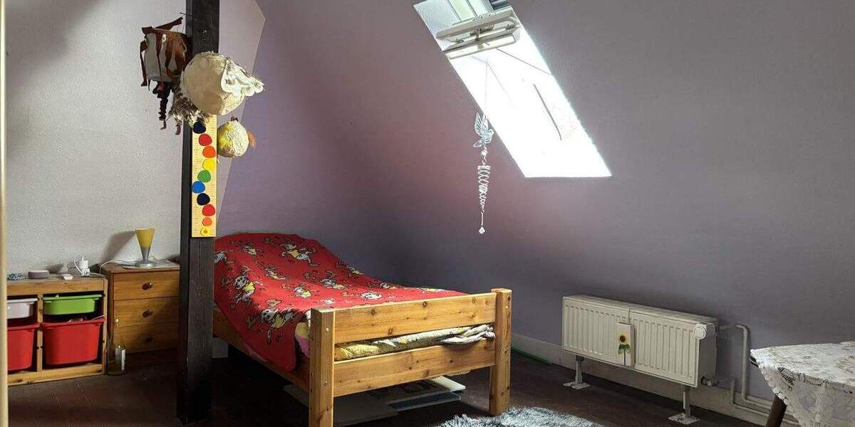 Einfamilienhaus Krefeld Fischeln - 9 Zimmer, 140 m&sup2;, 439.000&euro; | Angebot:25693360