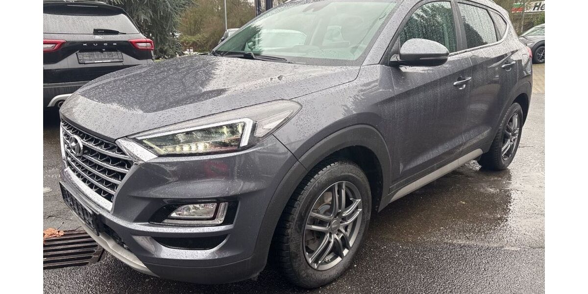 Hyundai TUCSON 48.700 km 19.940 &euro; Neuss 41464