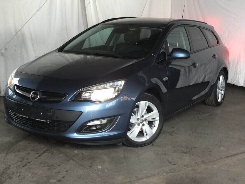 Opel Astra STYLE KLIMAAUTOM NAVI START-STOP PARKPILOT 100.000 km 7.904 € Köln 50858