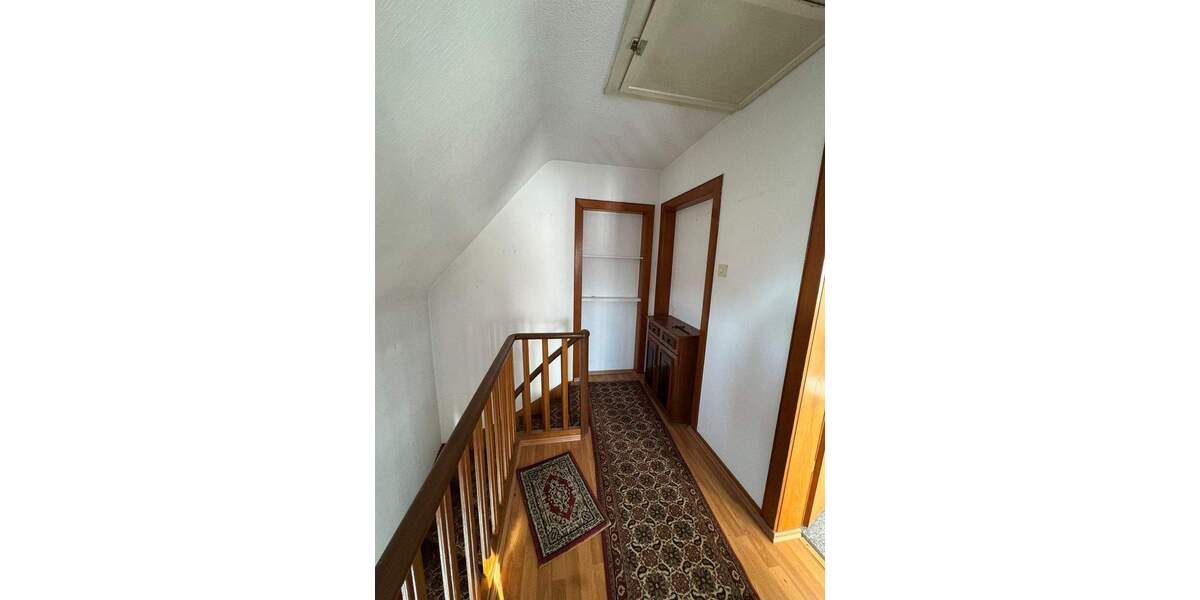 Einfamilienhaus Korschenbroich - 6 Zimmer, 180 m&sup2;, 420.000&euro; | Angebot:25777504