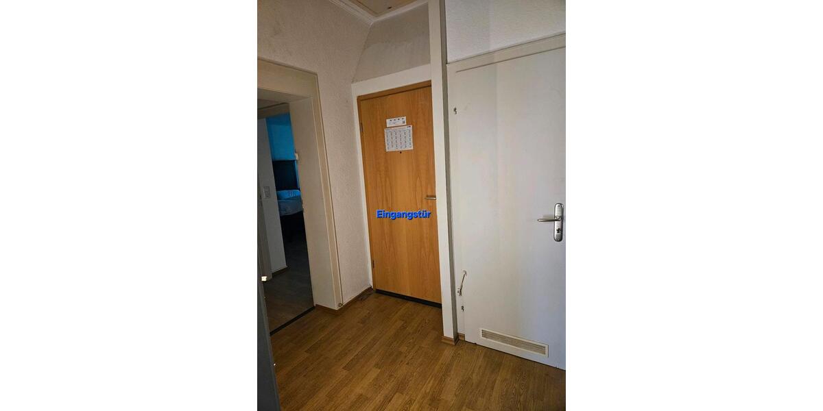 Helle 66m² Wohnung mit Gartenmitbenutzung DG st. Töniser str. 2.5 zimmer