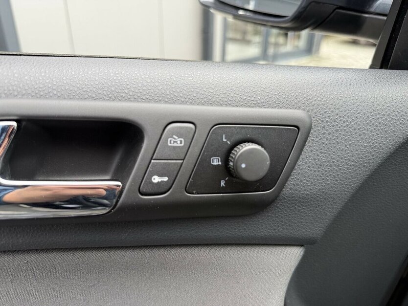 VW Polo United / Klima / PDC / Wenig KM. 49.000 km 6.900 € Mönchengladbach 41066