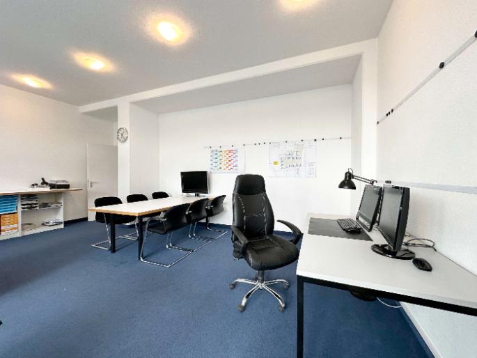 Gewerbeobjekt Düsseldorf Stadtbezirk 6 - 214&euro; | Angebot:25711477