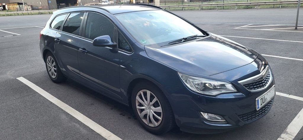 Opel Astra 124.000 km 4.600 &euro; Duisburg 47138