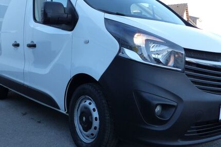 Opel Vivaro 59.800 km 13.950 &euro; Solingen 42699