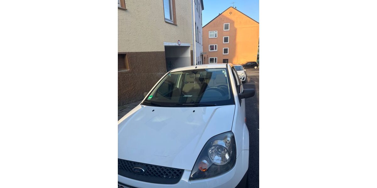 Ford Fiesta 141.000 km 1.300 &euro; Remscheid 42853