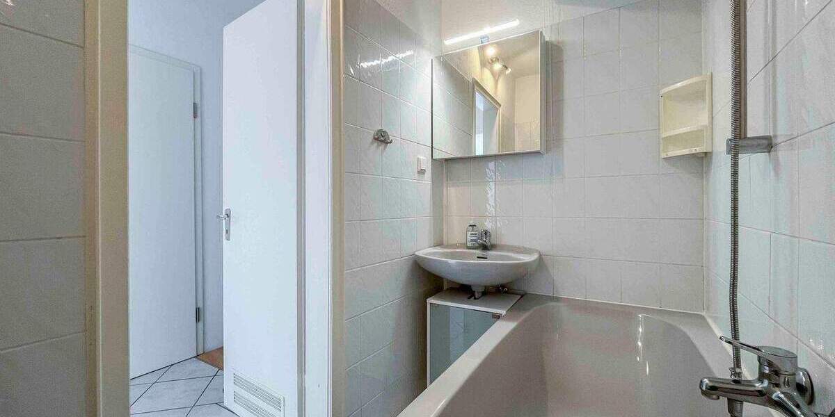 Etagenwohnung Wuppertal Barmen - 2 Zimmer, 60 m&sup2;, 120.000&euro; | Angebot:25801387