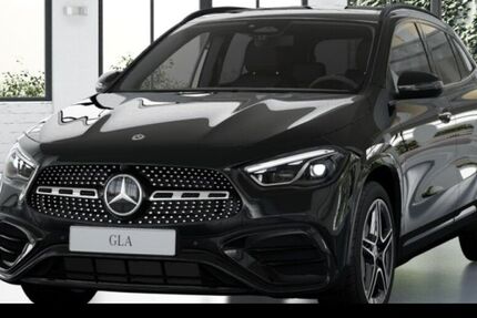 Mercedes-Benz GLA 180 9.900 km 43.990 &euro; Düsseldorf 40470
