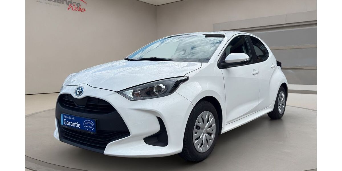 Toyota Yaris 104.987 km 14.990 &euro; Düsseldorf 40235