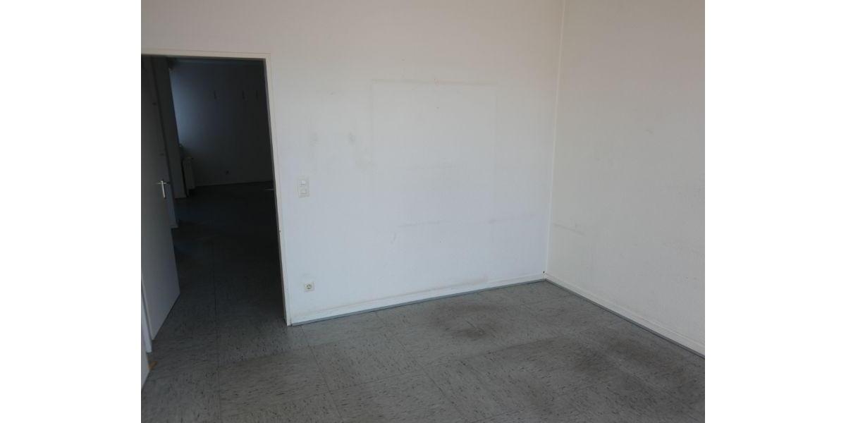 Gewerbeobjekt Düsseldorf Stadtbezirk 10 - 1.700&euro; | Angebot:25351367