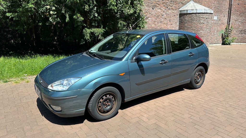 Ford Focus 155.000 km 3.200 &euro; Düsseldorf 40591