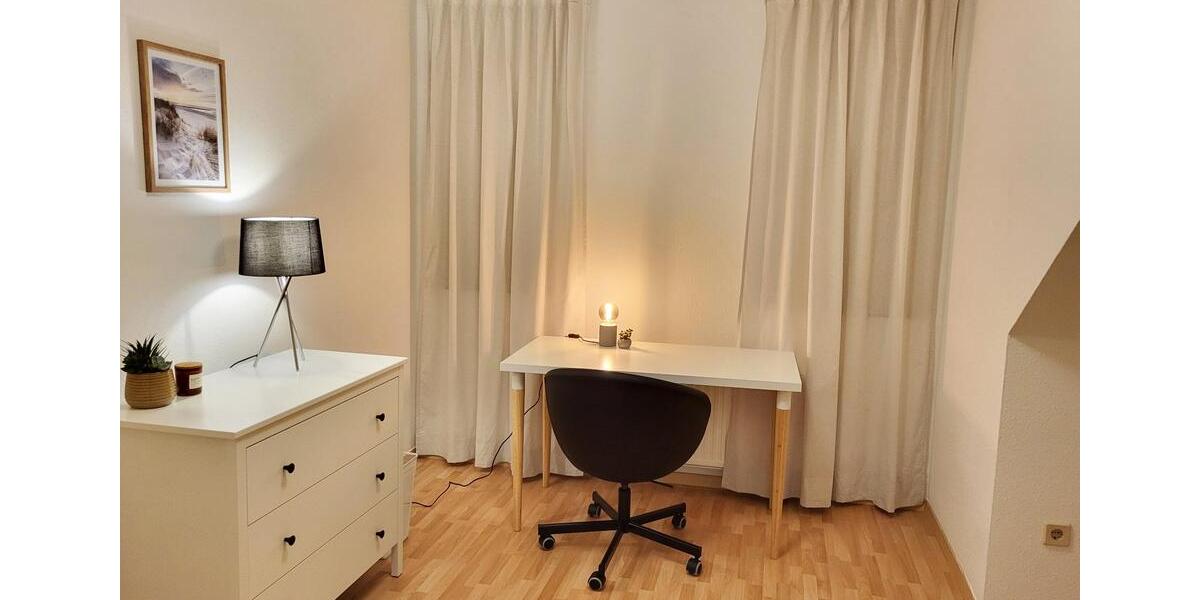 Wohnung: 1 WG-Zimmer möbliert, Königsallee + Hbf in der Nähe 4 zimmer