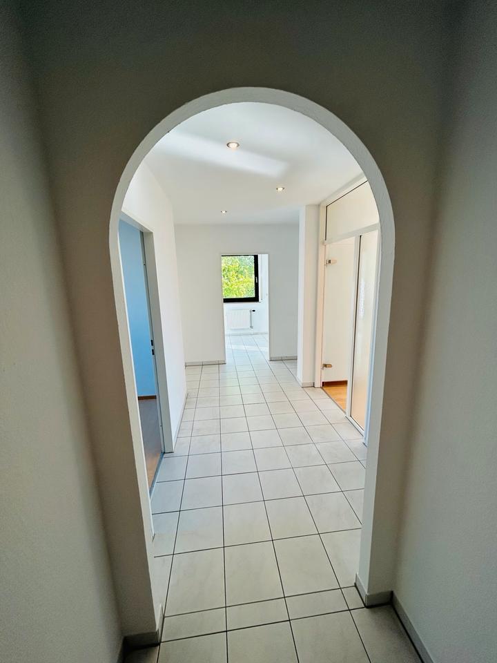 Schöne 120 qm Wohnung mit Fernblick über Witzhelden