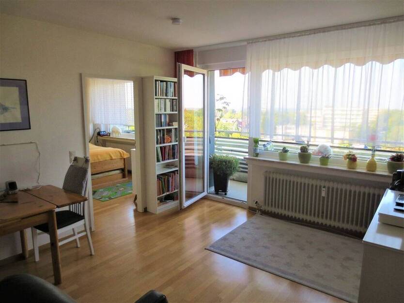 Cityhouse: Top Level, mit Aufzug und Panoramablick über Hilden, in sehr gepflegtem Haus!