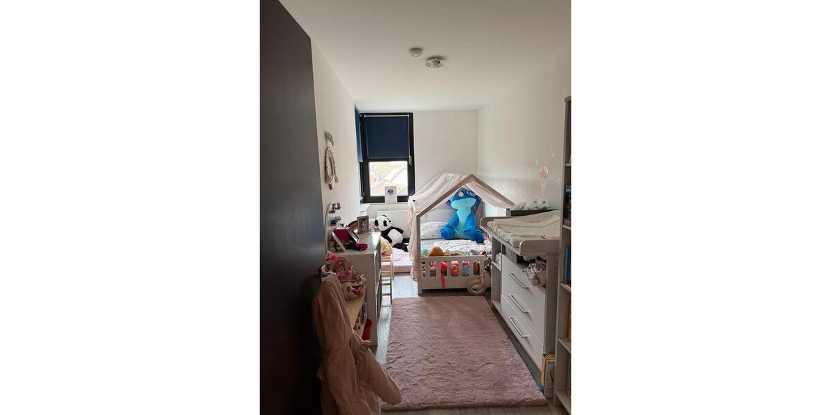 Nachmieter zum 15.03 3 zimmer