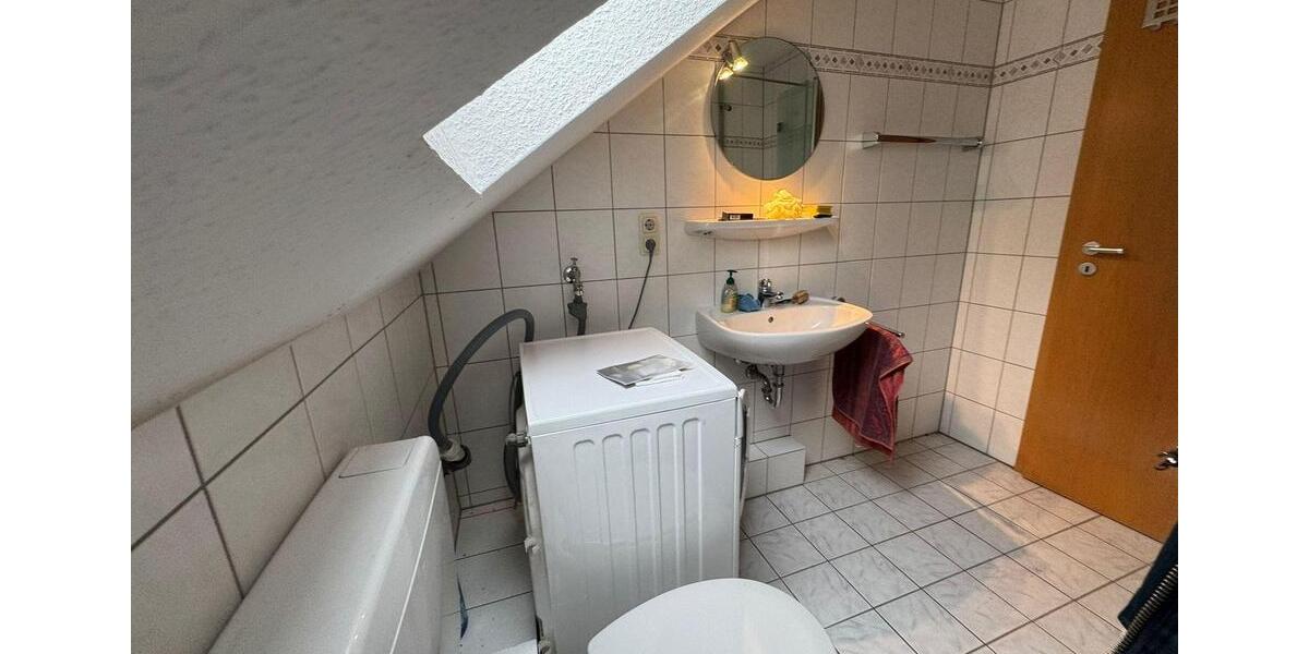 Dachgeschoßwohnung Langenfeld (Rheinland) - 2 Zimmer, 40 m&sup2;, 480&euro; | Angebot:26252908