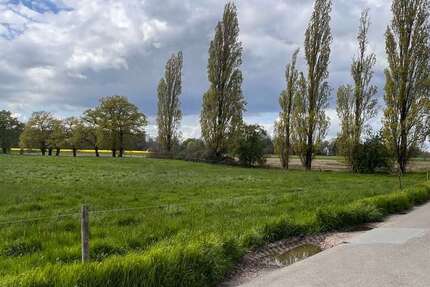 Grundstück zu verkaufen in Neukirchen-Vluyn 149.000 € 4878 m² zimmer