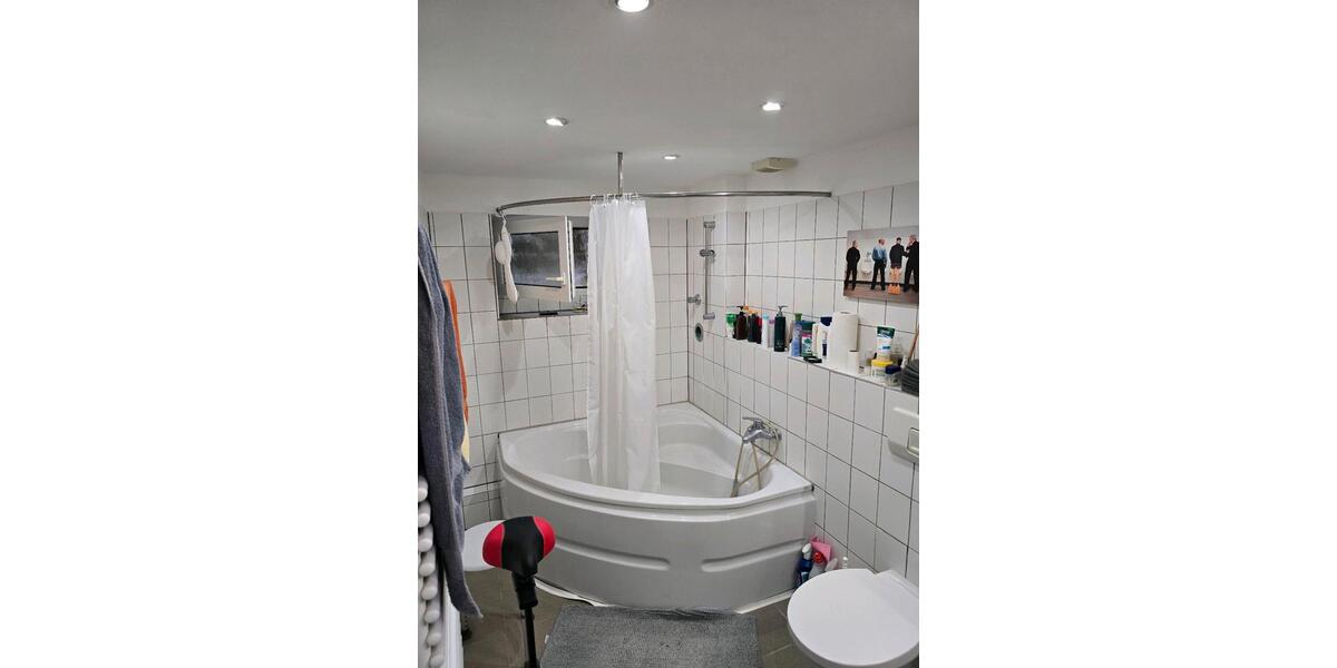 Etagenwohnung Düsseldorf Flingern Süd - 2.5 Zimmer, 80 m&sup2;, 1.100&euro; | Angebot:25759286