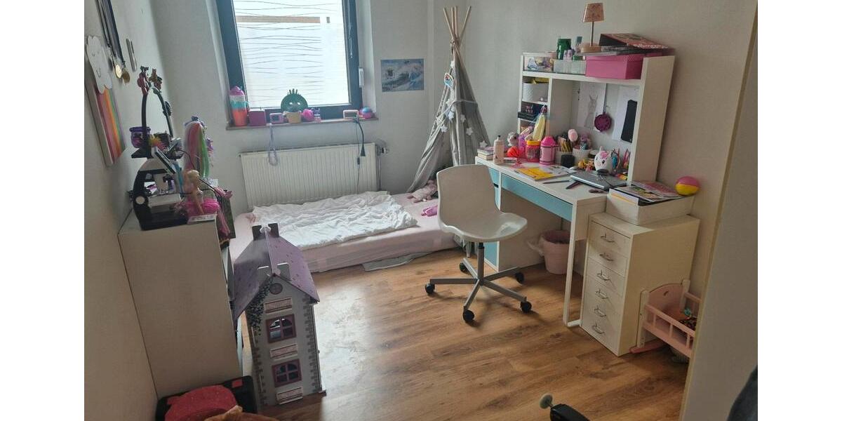 Reihenhaus Mönchengladbach Süd - 9 Zimmer, 225 m&sup2;, 367.000&euro; | Angebot:26423537