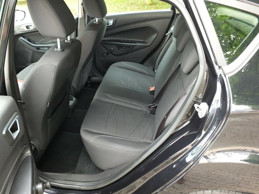 Ford Fiesta SYNC EDITION COOL&SOUND START-STOP 98.755 km 6.708 € Köln 50858