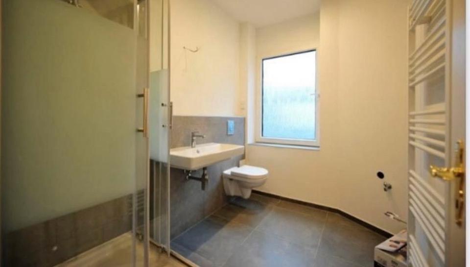 Etagenwohnung Krefeld Cracau - 3 Zimmer, 78 m&sup2;, 1.200&euro; | Angebot:26323616