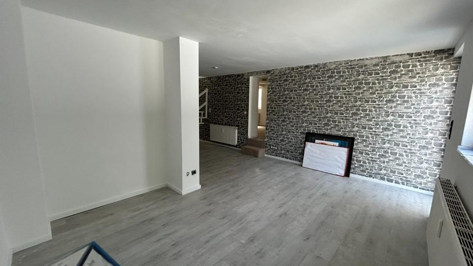 Maisonettenwohnung Grevenbroich Neuenhausen - 4 Zimmer, 123 m&sup2;, 950&euro; | Angebot:25806840