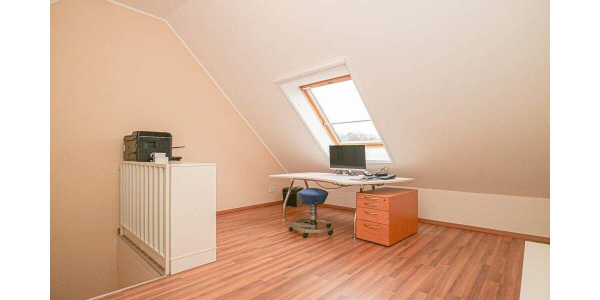 Mehrfamilienhaus, Wohnhaus Neuss / Rosellen Rosellen - 4 Zimmer, 110 m&sup2;, 460.000&euro; | Angebot:25689672