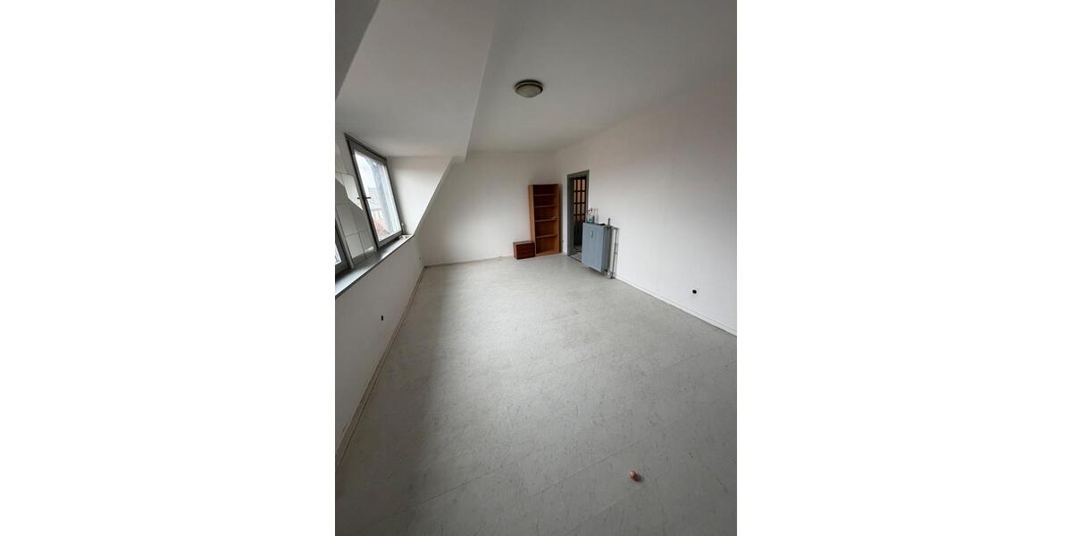 Dachgeschoßwohnung Viersen - 2 Zimmer, 60 m&sup2;, 750&euro; | Angebot:26409021