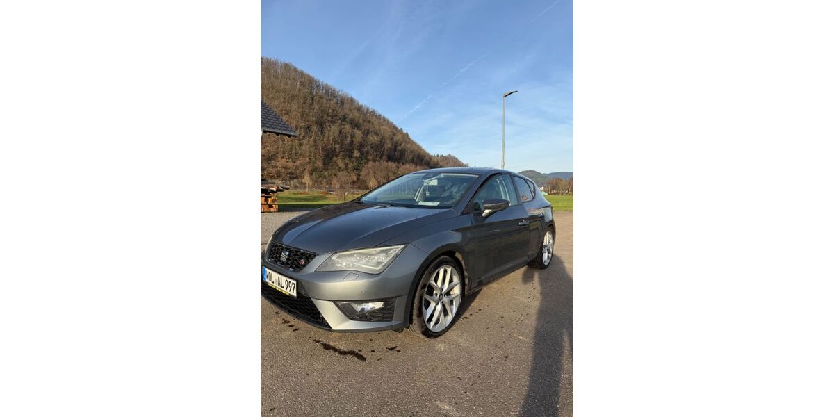 Seat Leon 281.500 km 7.500 &euro; Düsseldorf 40227