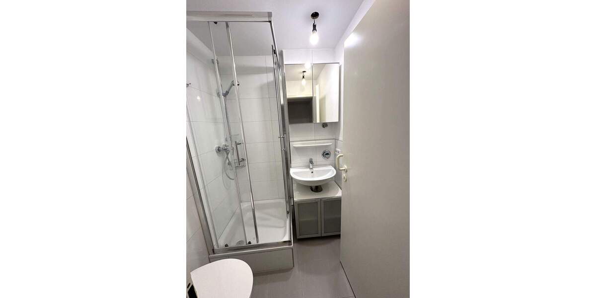 Schönes Apartment mit Terrasse, Garten und Tiefgaragenstellplatz in bester zentrumsnaher Lage 1 zimmer