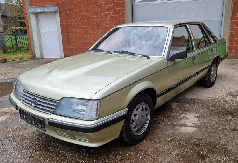Opel Senator 42.688 km 6.900 € Willich 47877