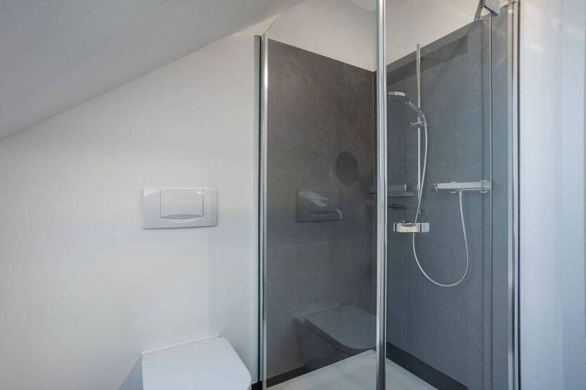 Privates Refugium mit Schwimmbad und traumhaftem Gartenparadies