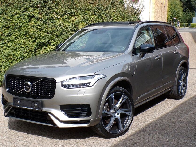 Volvo XC90 92.000 km 49.840 € Düsseldorf 40468